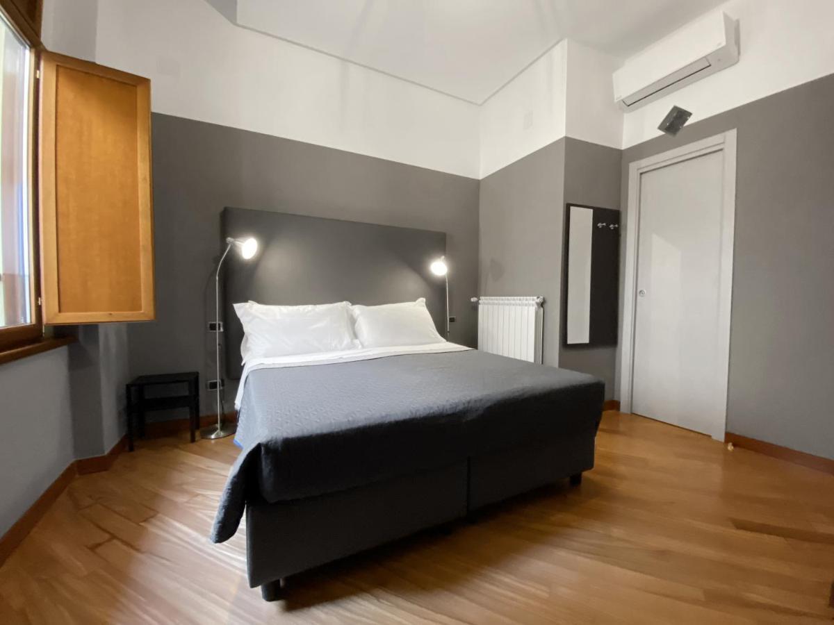 Hotel Piazza Carita Neapol Exteriér fotografie